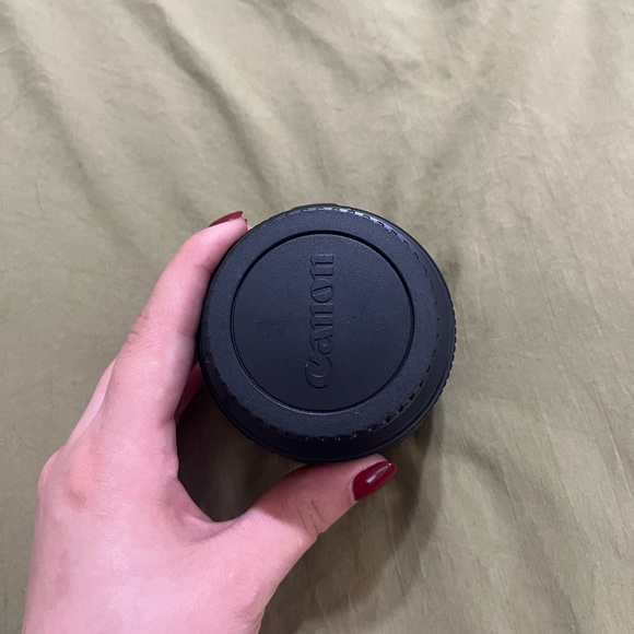 85mm EF 1: 1.8 - Picture 4 of 5